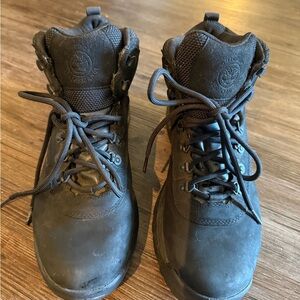 Timberland Mt. Maddsen Waterproof Hiking Boots - Women’s 10